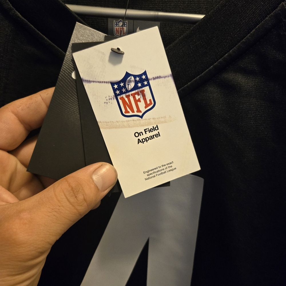 Raiders jerseys - Picture 3 of 4